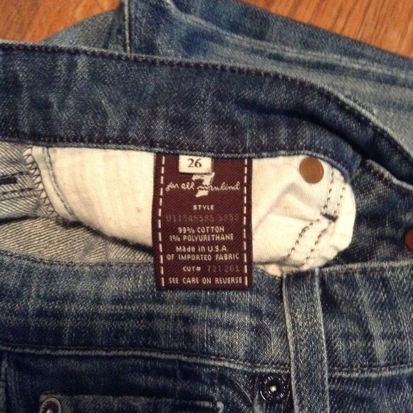 2 pair of Jeans - Picture 2 of 6